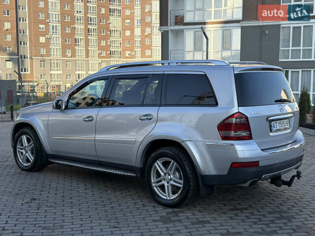 Сірий Мерседес ГЛ-Клас, об'ємом двигуна 5.46 л та пробігом 270 тис. км за 11300 $, фото 13 на Automoto.ua