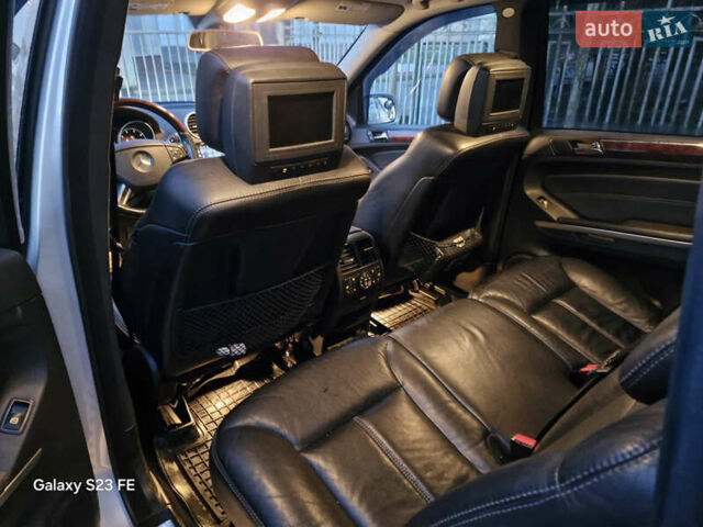 Сірий Мерседес ГЛ-Клас, об'ємом двигуна 5.46 л та пробігом 270 тис. км за 13200 $, фото 7 на Automoto.ua