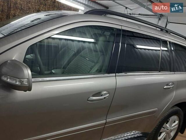 Серый Мерседес ГЛ-класс, объемом двигателя 4.66 л и пробегом 132 тыс. км за 11500 $, фото 3 на Automoto.ua