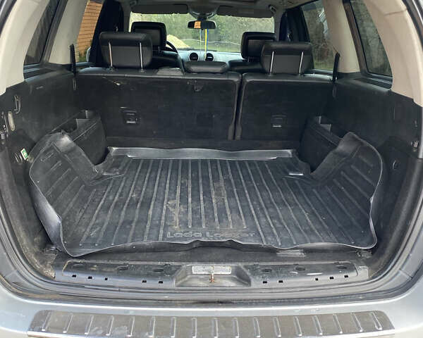 Серый Мерседес ГЛ-класс, объемом двигателя 3 л и пробегом 378 тыс. км за 11600 $, фото 10 на Automoto.ua