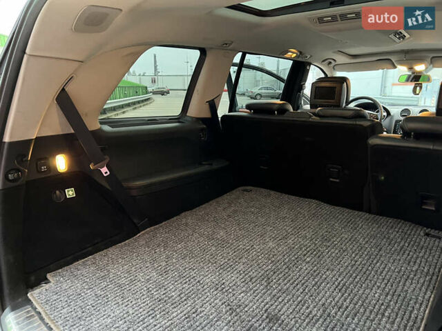 Серый Мерседес ГЛ-класс, объемом двигателя 2.99 л и пробегом 646 тыс. км за 9999 $, фото 41 на Automoto.ua