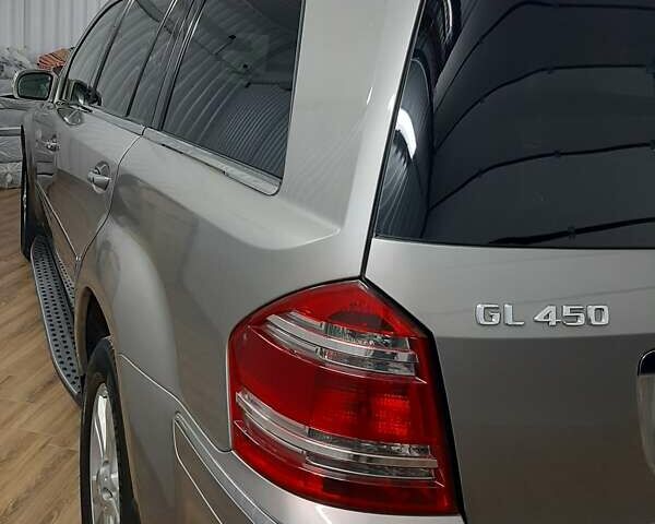 Серый Мерседес ГЛ-класс, объемом двигателя 4.66 л и пробегом 132 тыс. км за 11500 $, фото 7 на Automoto.ua