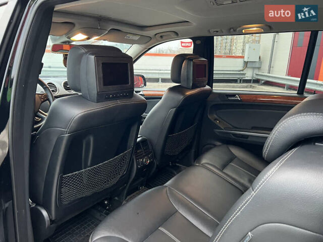 Серый Мерседес ГЛ-класс, объемом двигателя 2.99 л и пробегом 646 тыс. км за 9999 $, фото 37 на Automoto.ua