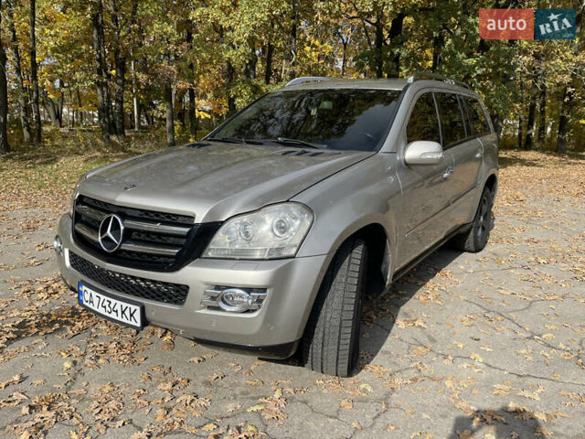 Мерседес ГЛ-класс 2007 в Умани на Automoto.ua Серый Мерседес ГЛ-класс, объемом двигателя 3 л и пробегом 312 тыс. км за 13500 $, фото 8 на Automoto.ua