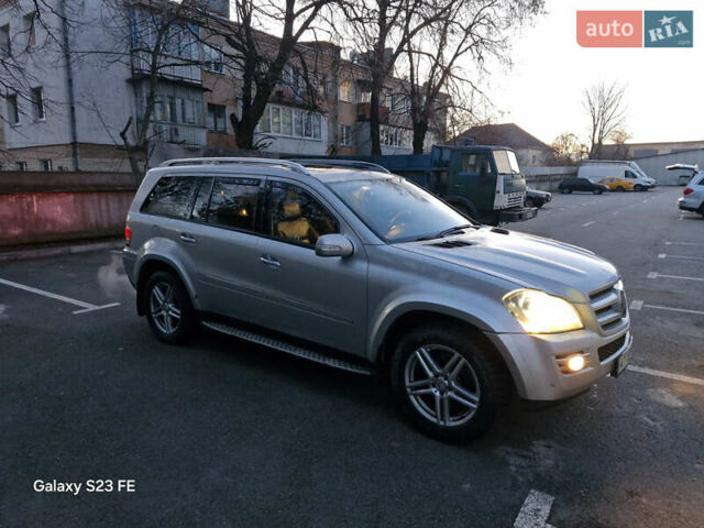 Сірий Мерседес ГЛ-Клас, об'ємом двигуна 5.46 л та пробігом 270 тис. км за 13200 $, фото 3 на Automoto.ua