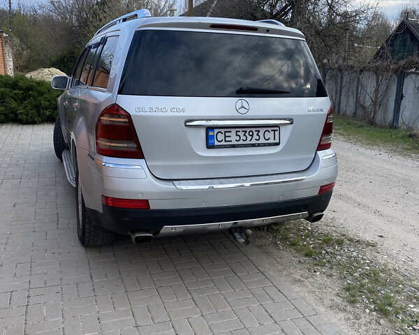 Серый Мерседес ГЛ-класс, объемом двигателя 3 л и пробегом 378 тыс. км за 11600 $, фото 3 на Automoto.ua