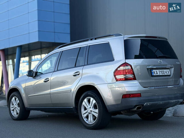 Серый Мерседес ГЛ-класс, объемом двигателя 4.66 л и пробегом 248 тыс. км за 9999 $, фото 11 на Automoto.ua