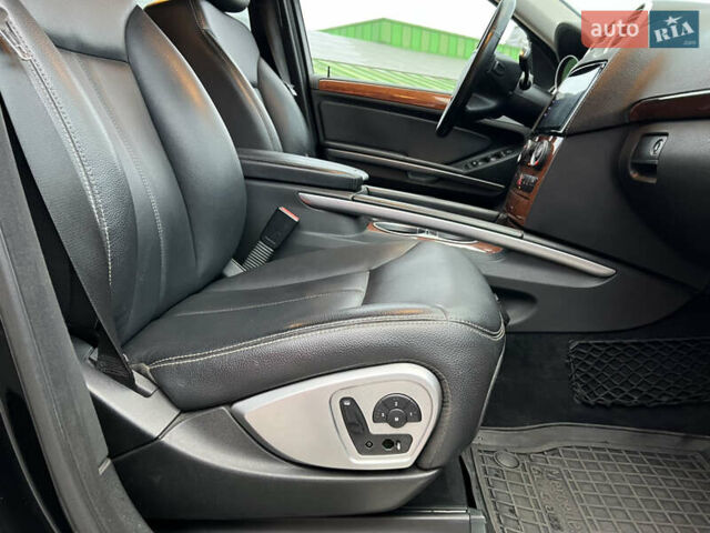 Серый Мерседес ГЛ-класс, объемом двигателя 2.99 л и пробегом 646 тыс. км за 9999 $, фото 31 на Automoto.ua