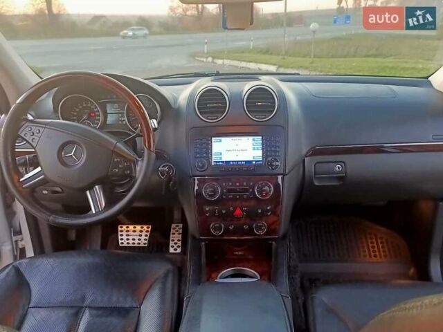 Сірий Мерседес ГЛ-Клас, об'ємом двигуна 4 л та пробігом 329 тис. км за 16800 $, фото 21 на Automoto.ua