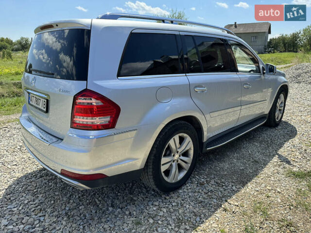 Серый Мерседес ГЛ-класс, объемом двигателя 5.46 л и пробегом 288 тыс. км за 13000 $, фото 7 на Automoto.ua