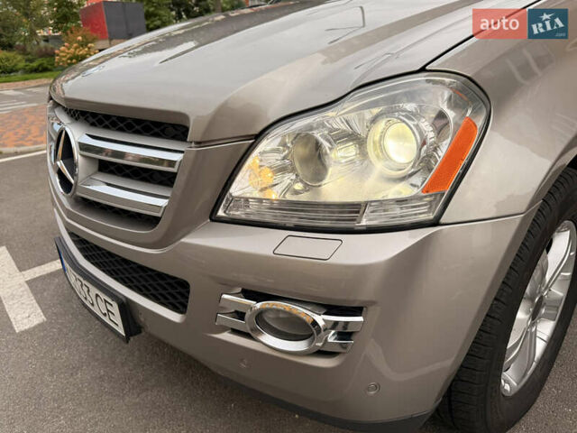 Сірий Мерседес ГЛ-Клас, об'ємом двигуна 4.66 л та пробігом 150 тис. км за 17500 $, фото 19 на Automoto.ua