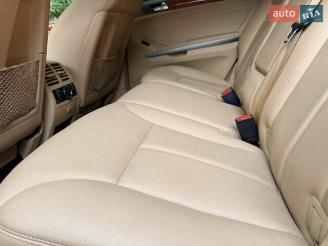 Сірий Мерседес ГЛ-Клас, об'ємом двигуна 4.66 л та пробігом 150 тис. км за 17500 $, фото 101 на Automoto.ua