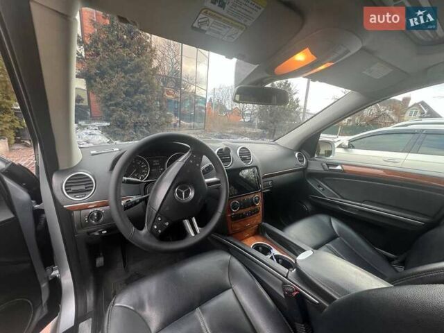 Серый Мерседес ГЛ-класс, объемом двигателя 4.66 л и пробегом 360 тыс. км за 12000 $, фото 6 на Automoto.ua