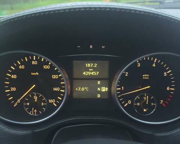 Сірий Мерседес ГЛ-Клас, об'ємом двигуна 4.66 л та пробігом 429 тис. км за 8400 $, фото 14 на Automoto.ua