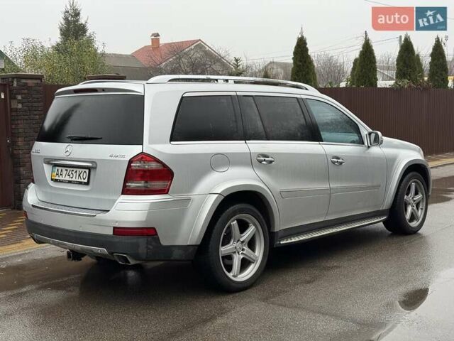 Серый Мерседес ГЛ-класс, объемом двигателя 5.46 л и пробегом 137 тыс. км за 15000 $, фото 10 на Automoto.ua