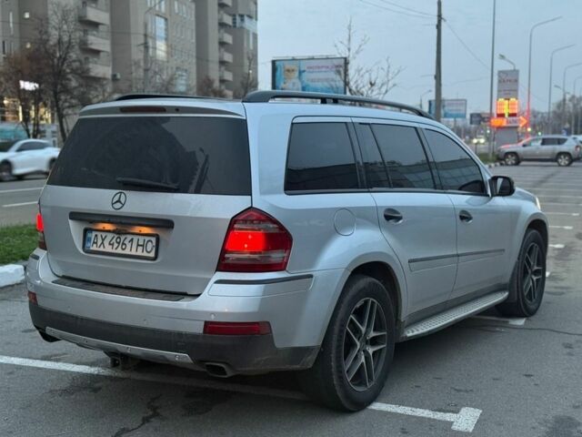 Серый Мерседес ГЛ-класс, объемом двигателя 3 л и пробегом 304 тыс. км за 15000 $, фото 3 на Automoto.ua