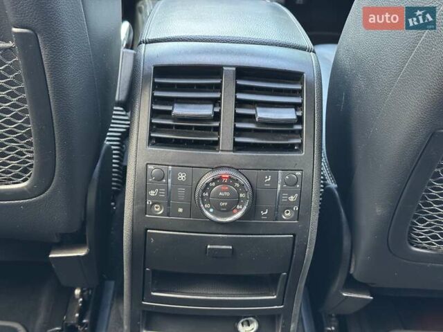 Серый Мерседес ГЛ-класс, объемом двигателя 5.46 л и пробегом 137 тыс. км за 15000 $, фото 47 на Automoto.ua