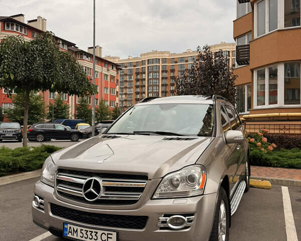 Сірий Мерседес ГЛ-Клас, об'ємом двигуна 4.66 л та пробігом 150 тис. км за 17500 $, фото 5 на Automoto.ua