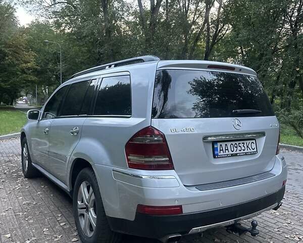 Сірий Мерседес ГЛ-Клас, об'ємом двигуна 4.66 л та пробігом 375 тис. км за 8600 $, фото 3 на Automoto.ua