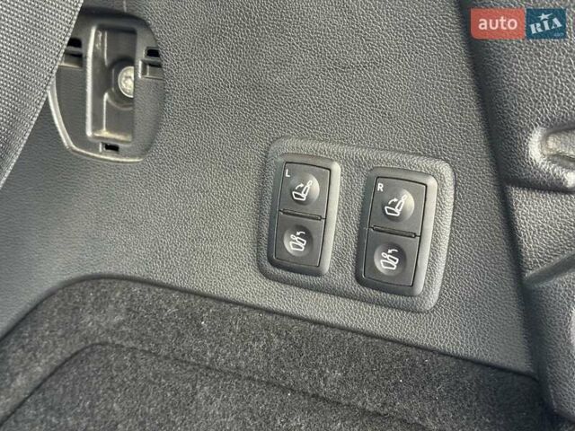 Серый Мерседес ГЛ-класс, объемом двигателя 5.46 л и пробегом 137 тыс. км за 15000 $, фото 51 на Automoto.ua