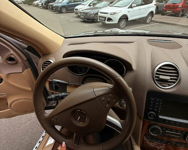 Сірий Мерседес ГЛ-Клас, об'ємом двигуна 4.66 л та пробігом 150 тис. км за 17500 $, фото 38 на Automoto.ua