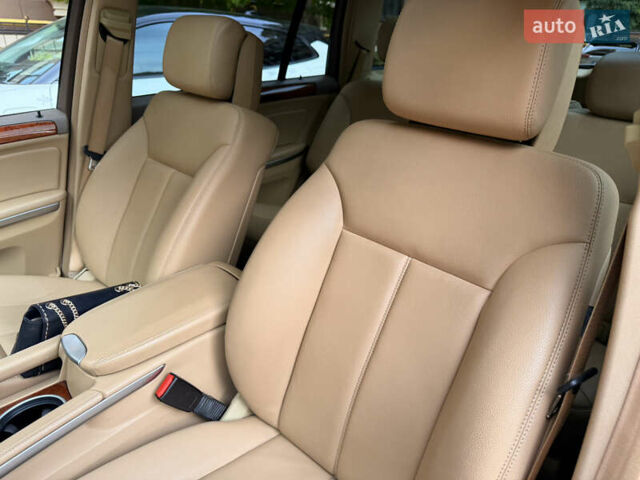 Сірий Мерседес ГЛ-Клас, об'ємом двигуна 4.66 л та пробігом 150 тис. км за 17500 $, фото 61 на Automoto.ua