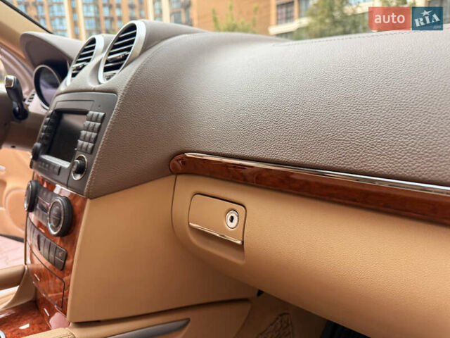 Сірий Мерседес ГЛ-Клас, об'ємом двигуна 4.66 л та пробігом 150 тис. км за 17500 $, фото 92 на Automoto.ua