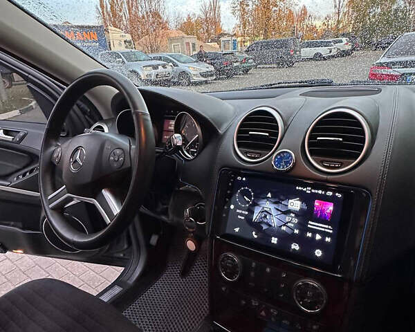 Мерседес ГЛ-Клас 2010 у Києві на Automoto.ua Сірий Мерседес ГЛ-Клас, об'ємом двигуна 2.99 л та пробігом 268 тис. км за 24200 $, фото 11 на Automoto.ua