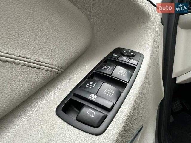 Серый Мерседес ГЛ-класс, объемом двигателя 2.99 л и пробегом 232 тыс. км за 16900 $, фото 29 на Automoto.ua