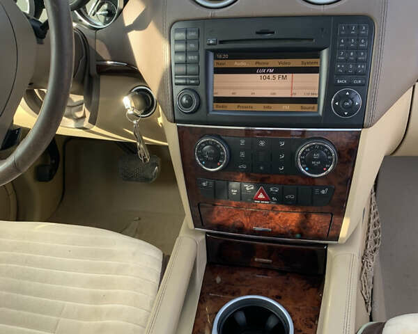 Сірий Мерседес ГЛ-Клас, об'ємом двигуна 2.99 л та пробігом 270 тис. км за 17000 $, фото 10 на Automoto.ua