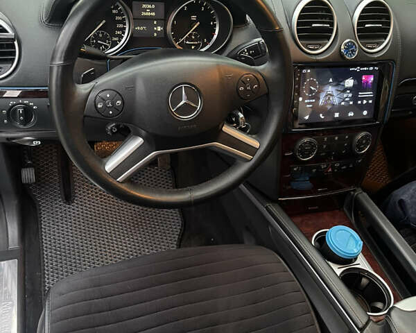 Мерседес ГЛ-Клас 2010 у Києві на Automoto.ua Сірий Мерседес ГЛ-Клас, об'ємом двигуна 2.99 л та пробігом 268 тис. км за 24200 $, фото 22 на Automoto.ua