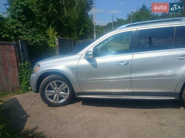 Мерседес ГЛ-класс 2010 в Чернухах на Automoto.ua Серый Мерседес ГЛ-класс, объемом двигателя 3 л и пробегом 250 тыс. км за 15200 $, фото 4 на Automoto.ua