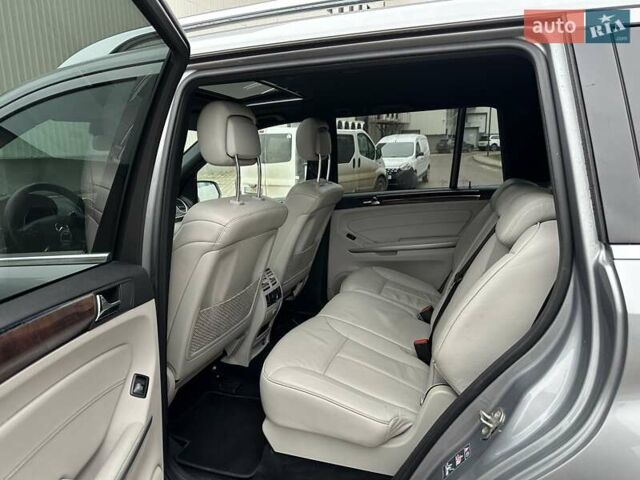 Серый Мерседес ГЛ-класс, объемом двигателя 2.99 л и пробегом 232 тыс. км за 16900 $, фото 21 на Automoto.ua