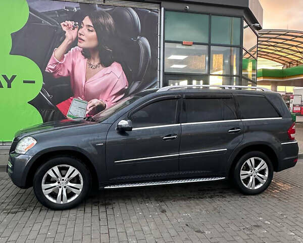 Мерседес ГЛ-Клас 2010 у Києві на Automoto.ua Сірий Мерседес ГЛ-Клас, об'ємом двигуна 2.99 л та пробігом 268 тис. км за 24200 $, фото 5 на Automoto.ua