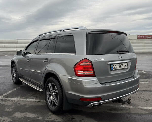 Серый Мерседес ГЛ-класс, объемом двигателя 2.99 л и пробегом 284 тыс. км за 16300 $, фото 33 на Automoto.ua