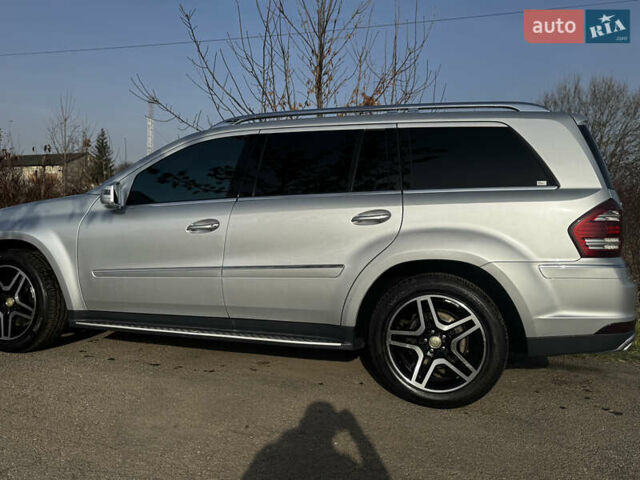Серый Мерседес ГЛ-класс, объемом двигателя 5.5 л и пробегом 208 тыс. км за 16800 $, фото 7 на Automoto.ua