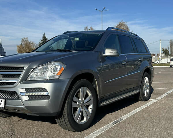 Серый Мерседес ГЛ-класс, объемом двигателя 2.99 л и пробегом 215 тыс. км за 19500 $, фото 2 на Automoto.ua