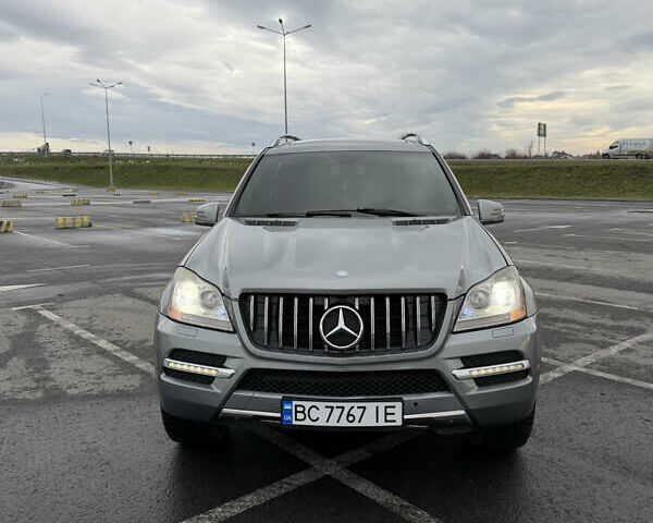 Серый Мерседес ГЛ-класс, объемом двигателя 2.99 л и пробегом 284 тыс. км за 16300 $, фото 16 на Automoto.ua