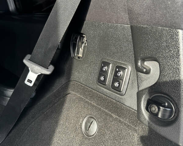 Серый Мерседес ГЛ-класс, объемом двигателя 5.5 л и пробегом 208 тыс. км за 16800 $, фото 27 на Automoto.ua