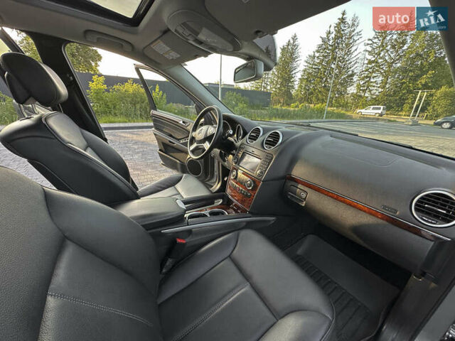 Серый Мерседес ГЛ-класс, объемом двигателя 2.99 л и пробегом 218 тыс. км за 16990 $, фото 101 на Automoto.ua