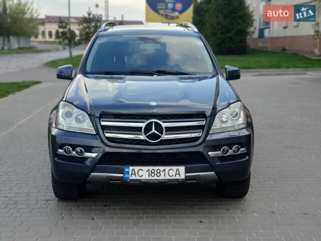 Сірий Мерседес ГЛ-Клас, об'ємом двигуна 2.99 л та пробігом 280 тис. км за 16900 $, фото 1 на Automoto.ua