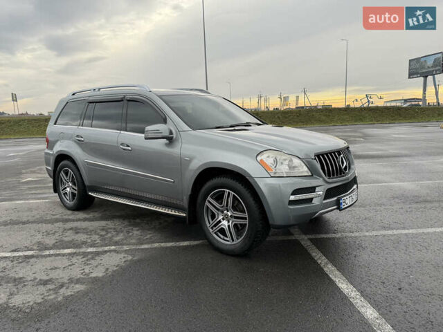 Серый Мерседес ГЛ-класс, объемом двигателя 2.99 л и пробегом 284 тыс. км за 16300 $, фото 18 на Automoto.ua