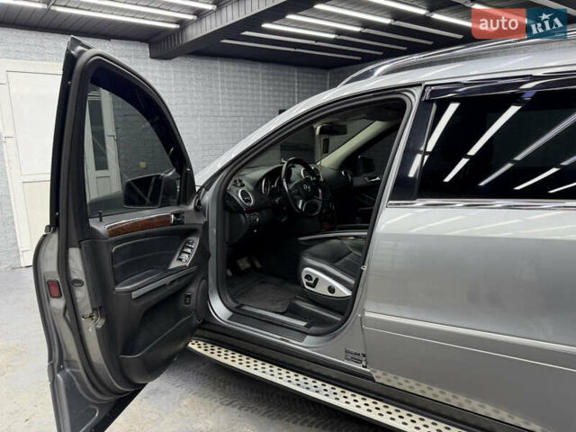 Серый Мерседес ГЛ-класс, объемом двигателя 2.99 л и пробегом 284 тыс. км за 16300 $, фото 6 на Automoto.ua