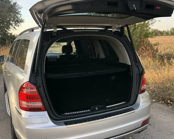 Сірий Мерседес ГЛ-Клас, об'ємом двигуна 3 л та пробігом 224 тис. км за 22000 $, фото 13 на Automoto.ua