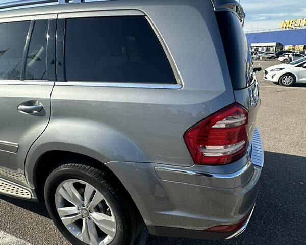 Серый Мерседес ГЛ-класс, объемом двигателя 2.99 л и пробегом 215 тыс. км за 19500 $, фото 10 на Automoto.ua