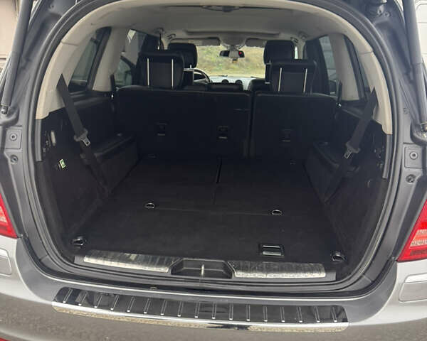 Серый Мерседес ГЛ-класс, объемом двигателя 2.99 л и пробегом 339 тыс. км за 16800 $, фото 14 на Automoto.ua