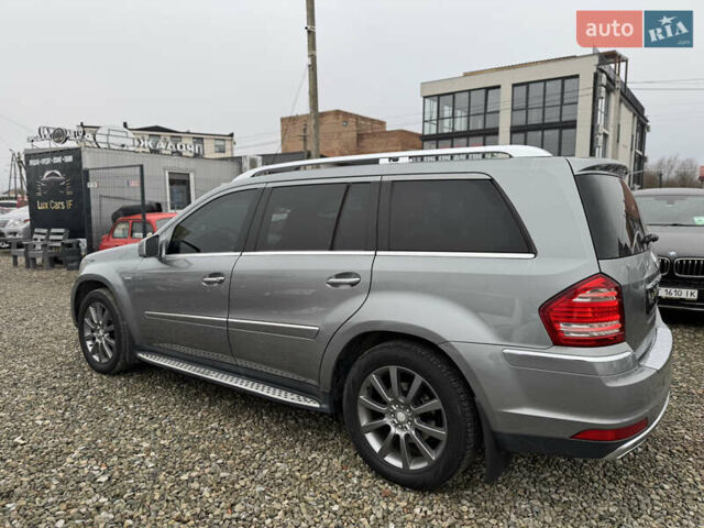 Серый Мерседес ГЛ-класс, объемом двигателя 3 л и пробегом 309 тыс. км за 20500 $, фото 9 на Automoto.ua