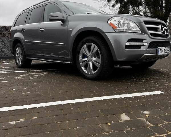 Сірий Мерседес ГЛ-Клас, об'ємом двигуна 2.99 л та пробігом 290 тис. км за 19900 $, фото 3 на Automoto.ua