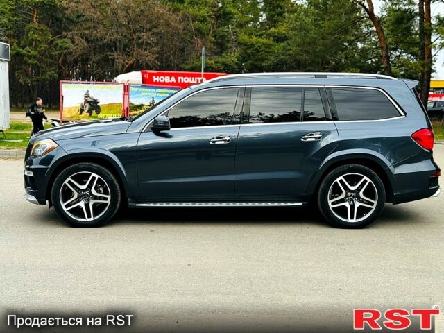 Серый Мерседес ГЛ-класс, объемом двигателя 3 л и пробегом 190 тыс. км за 25500 $, фото 2 на Automoto.ua