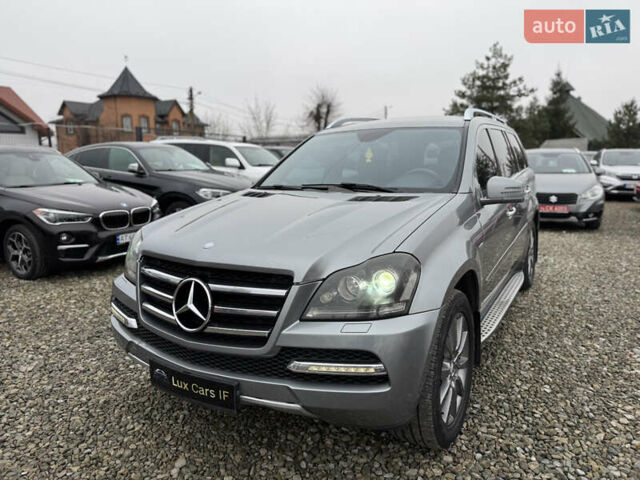 Серый Мерседес ГЛ-класс, объемом двигателя 3 л и пробегом 309 тыс. км за 20500 $, фото 6 на Automoto.ua